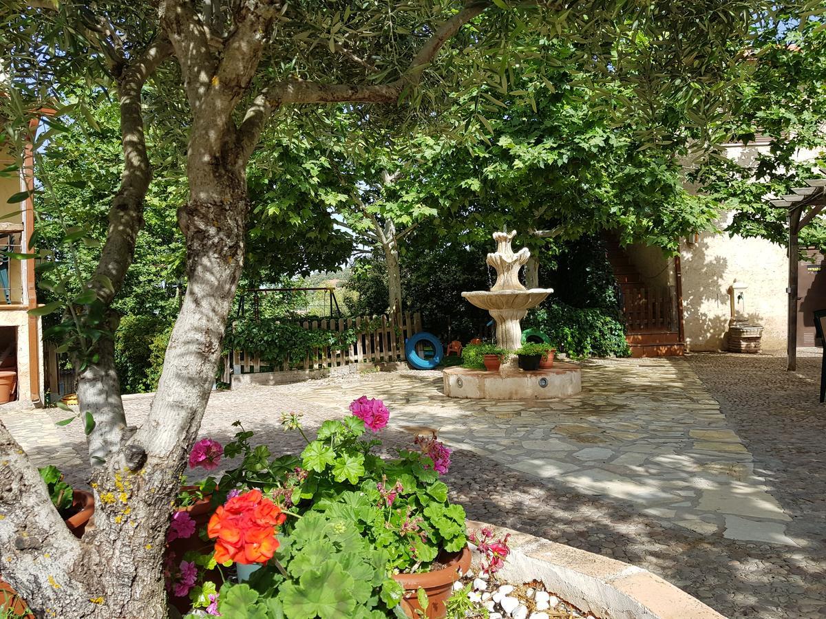 La Aldea Pension Alcaraz Buitenkant foto